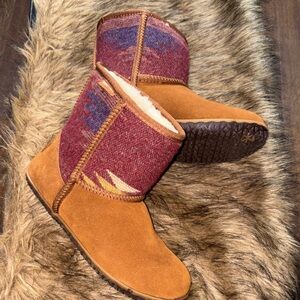Minnetonka Tan and Red Winter Boots